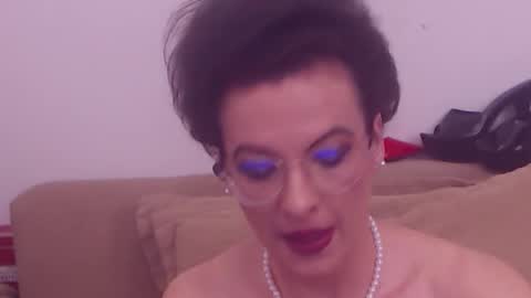 Maddison online show from May 7, 1:55 am