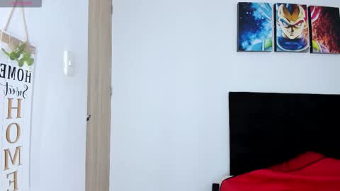 college_muscle_ass online show from February 28, 8:21 pm