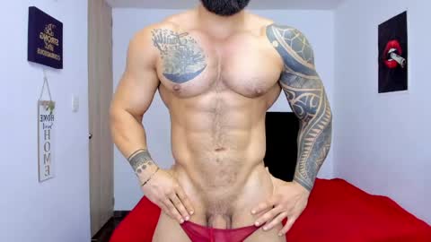 college_muscle_ass online show from May 17, 5:20 pm