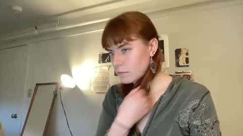 Snapshot of collegegurlll chatting on February 5, 9:50 pm lex online show from February 5, 9:50 pm