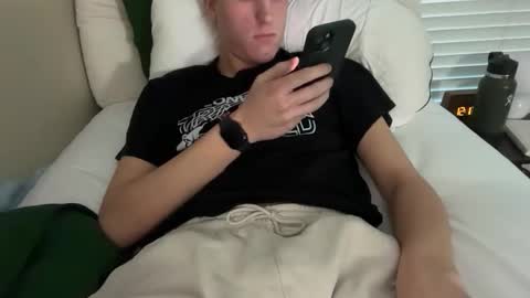 Snapshot of collegetwinky6769 chatting on January 31, 11:14 pm collegetwinky6769 online show from January 31, 11:14 pm