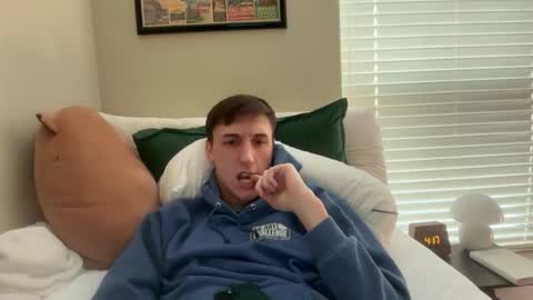 Snapshot of collegetwinky6769 chatting on February 2, 10:19 pm collegetwinky6769 online show from February 2, 10:19 pm