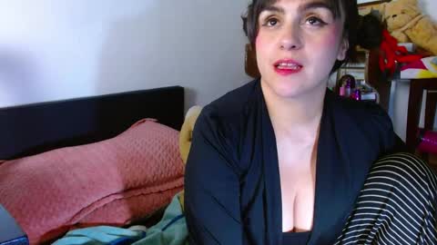 Collette online show from May 19, 4:30 am