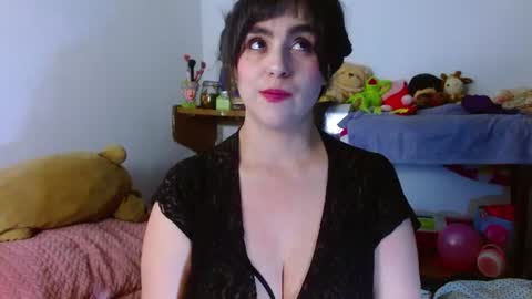 Collette online show from June 16, 3:42 am