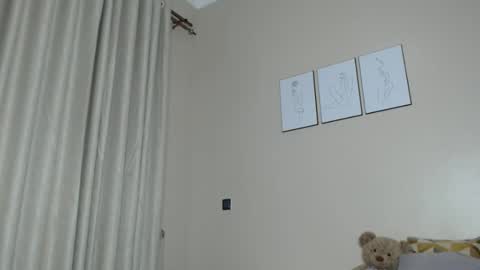 Collin  independent model online show from October 10, 9:14 pm