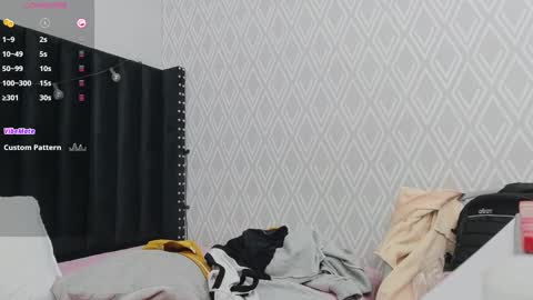 Snapshot of colombia_mommy_ chatting on September 19, 12:50 pm GRETCHEN online show from September 19, 12:50 pm