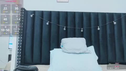 Snapshot of colombia_mommy_ chatting on October 11, 12:36 pm GRETCHEN online show from October 11, 12:36 pm