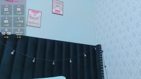 Snapshot of colombia_mommy_ chatting on October 15, 12:27 pm GRETCHEN online show from October 15, 12:27 pm