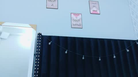 Snapshot of colombia_mommy_ chatting on October 16, 12:39 pm GRETCHEN online show from October 16, 12:39 pm