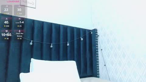 Snapshot of colombia_mommy_ chatting on October 17, 12:30 pm GRETCHEN online show from October 17, 12:30 pm