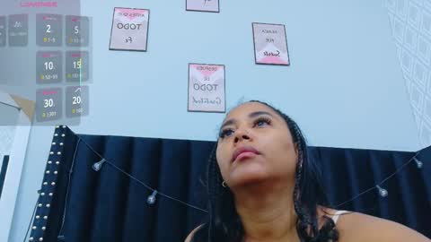 Snapshot of colombia_mommy_ chatting on October 23, 12:26 pm GRETCHEN online show from October 23, 12:26 pm