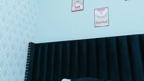 Snapshot of colombia_mommy_ chatting on April 14, 12:22 pm GRETCHEN online show from April 14, 12:22 pm