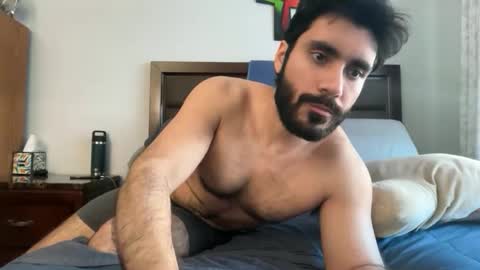 colombianstud94 online show from April 5, 11:13 pm