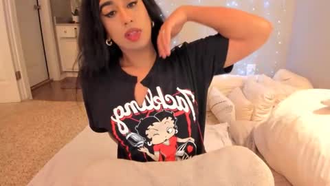 Snapshot of colombiantexas chatting on March 8, 2:04 am ........ Instagram Lorysexys online show from March 8, 2:04 am