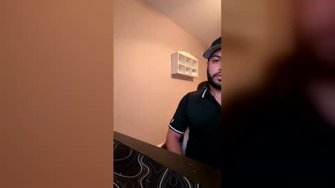 Snapshot of colorican77 chatting on April 6, 12:19 am colorican77 online show from April 6, 12:19 am