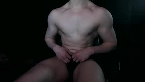 Snapshot of colossaltitann chatting on February 7, 8:51 am colossaltitann online show from February 7, 8:51 am