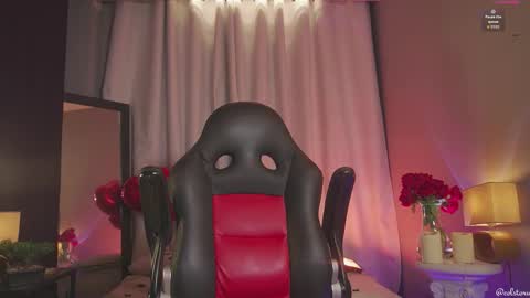 colstorw_ online show from February 13, 10:11 am