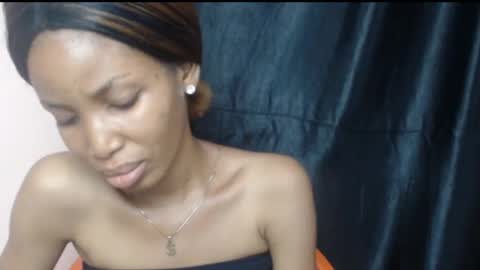 Snapshot of coltish_sexy chatting on January 5, 5:20 pm coltish_sexy online show from January 5, 5:20 pm