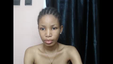 Snapshot of coltish_sexy chatting on January 27, 8:07 am coltish_sexy online show from January 27, 8:07 am
