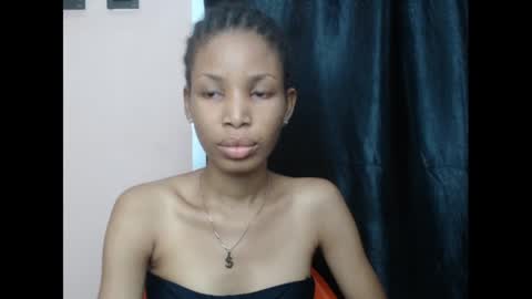 Snapshot of coltish_sexy chatting on January 28, 8:04 am coltish_sexy online show from January 28, 8:04 am