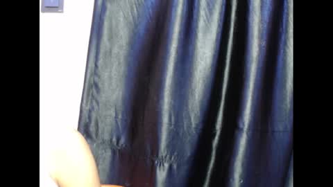 Snapshot of coltish_sexy chatting on February 16, 7:48 am coltish_sexy online show from February 16, 7:48 am