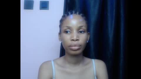 Snapshot of coltish_sexy chatting on February 17, 7:21 pm coltish_sexy online show from February 17, 7:21 pm