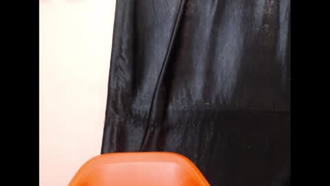 Snapshot of coltish_sexy chatting on February 25, 1:28 pm coltish_sexy online show from February 25, 1:28 pm