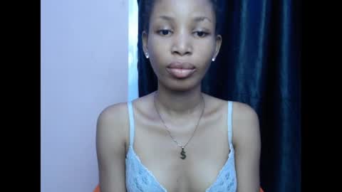 Snapshot of coltish_sexy chatting on February 27, 8:17 am coltish_sexy online show from February 27, 8:17 am