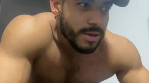 Snapshot of colton_x0610 chatting on September 24, 10:57 pm colton_x0610 online show from September 24, 10:57 pm