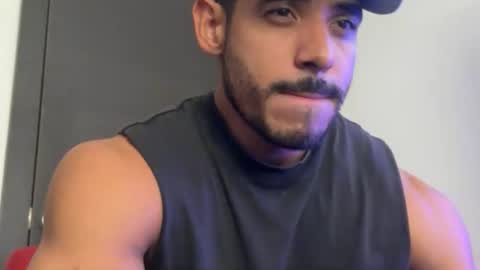 Snapshot of colton_x0610 chatting on October 4, 5:55 pm colton_x0610 online show from October 4, 5:55 pm