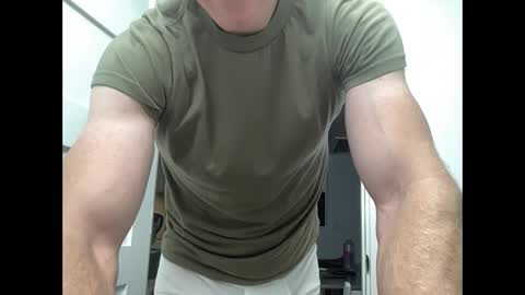 Snapshot of coltoncummings9 chatting on September 27, 7:35 am Colton Cummings online show from September 27, 7:35 am