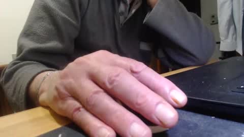 Snapshot of comemivuoi chatting on April 6, 3:59 am comemivuoi online show from April 6, 3:59 am