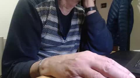 comemivuoi2 online show from February 7, 4:16 am