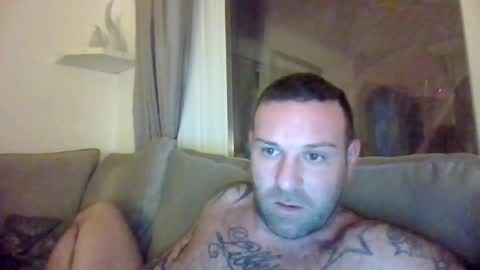 comesee10 online show from February 12, 10:48 pm