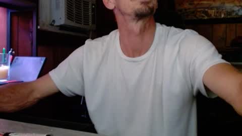 Snapshot of comic_king27 chatting on September 18, 11:29 pm Nelson or ComicKing and sometime Peachy143 online show from September 18, 11:29 pm