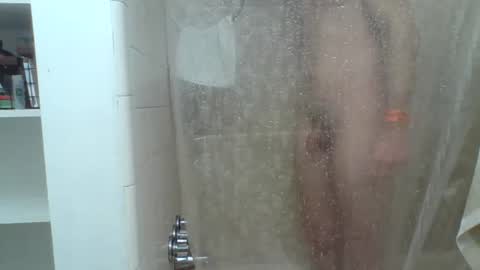 comnfromme1 online show from November 4, 5:50 am