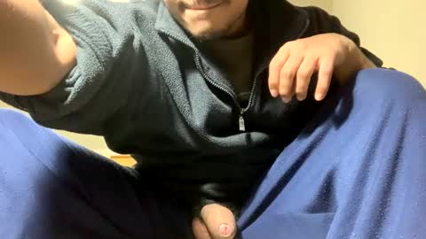 Snapshot of comobailamioso chatting on March 7, 9:51 am comobailamioso online show from March 7, 9:51 am