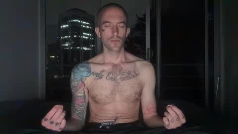 confuzenbro online show from April 27, 5:38 am