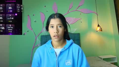 C O N N I E online show from November 19, 3:01 pm