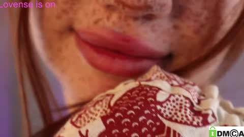 Snapshot of connie_monus chatting on May 16, 10:36 am Amy online show from May 16, 10:36 am
