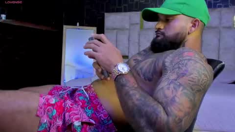 rusfegui online show from March 10, 3:45 am