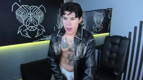 connor_davis online show from December 5, 4:20 am