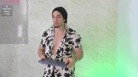 Snapshot of connor_devling1 chatting on March 29, 8:20 pm Connor online show from March 29, 8:20 pm