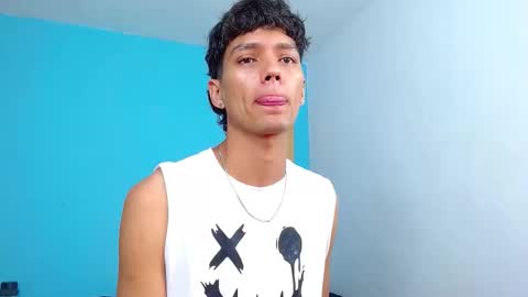 Snapshot of connor_garrett chatting on March 24, 8:03 pm Connor online show from March 24, 8:03 pm