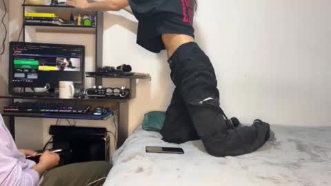 conor_taylor_ online show from September 20, 3:46 pm