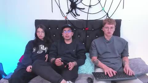 conor_taylor_ online show from October 17, 4:20 pm