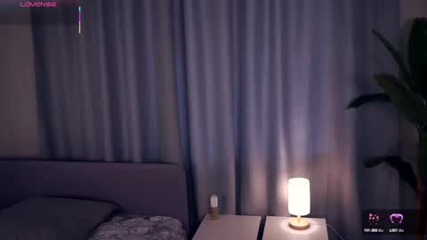 Snapshot of constanceglascov chatting on October 15, 6:35 am Hello im Sofia Welcme to my room .More hugs and kiss for you online show from October 15, 6:35 am