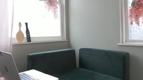 ANR Mommy online show from December 14, 3:50 pm