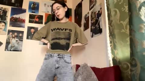 Snapshot of consuelamcelwaine chatting on March 21, 2:20 pm consuelamcelwaine online show from March 21, 2:20 pm