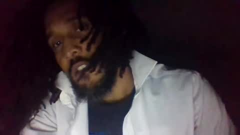 Snapshot of convertibl chatting on January 5, 9:48 am convertibl online show from January 5, 9:48 am